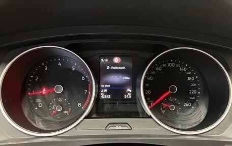 Volkswagen Tiguan II, 2022 год, 2 462 000 рублей, 12 фотография