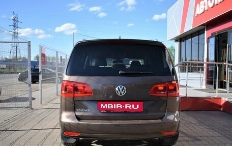 Volkswagen Touran III, 2011 год, 979 000 рублей, 5 фотография