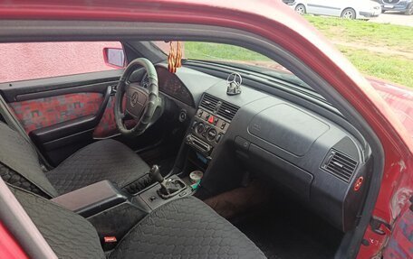 Mercedes-Benz C-Класс, 1996 год, 100 000 рублей, 5 фотография