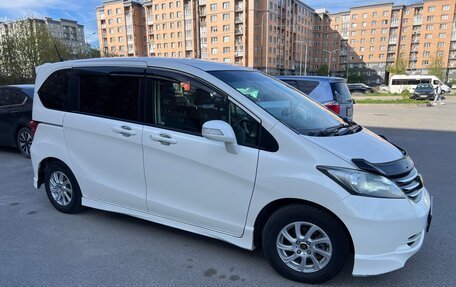 Honda Freed I, 2010 год, 900 000 рублей, 10 фотография