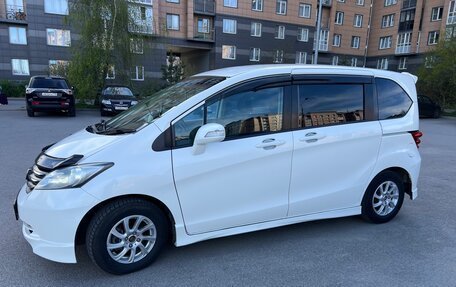 Honda Freed I, 2010 год, 900 000 рублей, 13 фотография