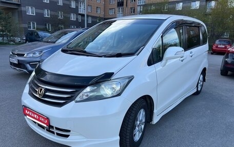 Honda Freed I, 2010 год, 900 000 рублей, 12 фотография