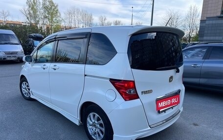 Honda Freed I, 2010 год, 900 000 рублей, 14 фотография