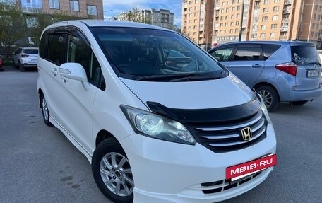 Honda Freed I, 2010 год, 900 000 рублей, 9 фотография