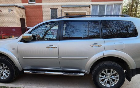 Mitsubishi Pajero Sport II рестайлинг, 2014 год, 2 350 000 рублей, 22 фотография