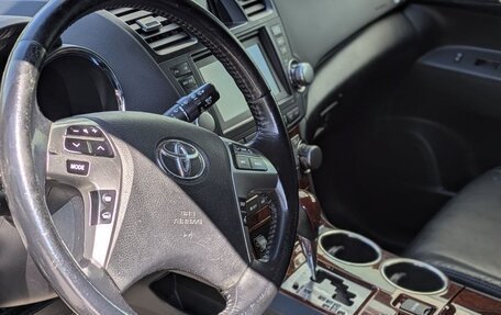 Toyota Highlander III, 2011 год, 1 800 000 рублей, 7 фотография