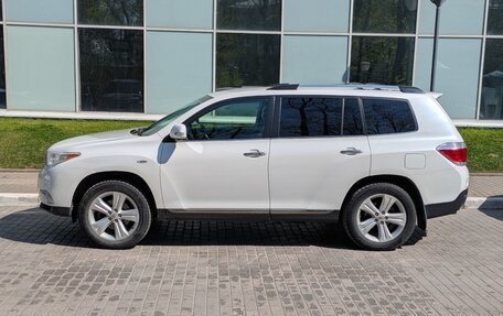 Toyota Highlander III, 2011 год, 1 800 000 рублей, 5 фотография