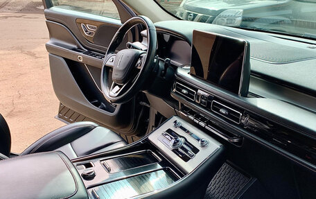 Lincoln Aviator II, 2021 год, 5 200 000 рублей, 34 фотография