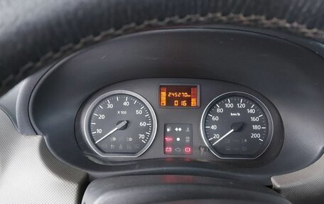 Renault Logan I, 2011 год, 379 000 рублей, 11 фотография