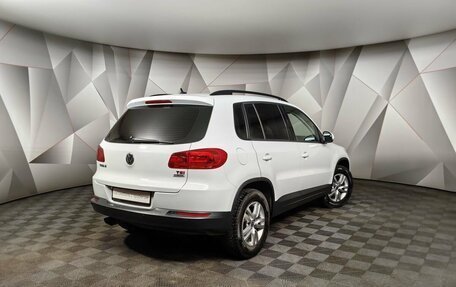 Volkswagen Tiguan I, 2015 год, 1 579 000 рублей, 2 фотография