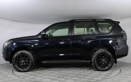 Toyota Land Cruiser Prado 150 рестайлинг 2, 2022 год, 7 199 000 рублей, 8 фотография