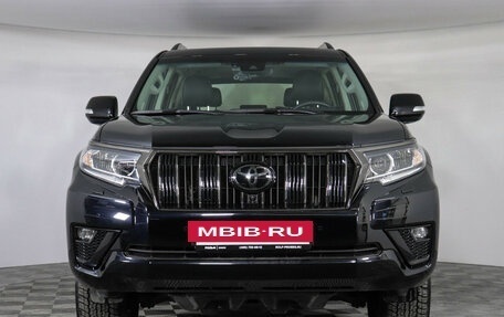Toyota Land Cruiser Prado 150 рестайлинг 2, 2022 год, 7 199 000 рублей, 2 фотография
