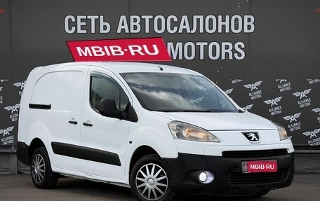 Peugeot Partner II рестайлинг 2, 2011 год, 595 000 рублей, 1 фотография