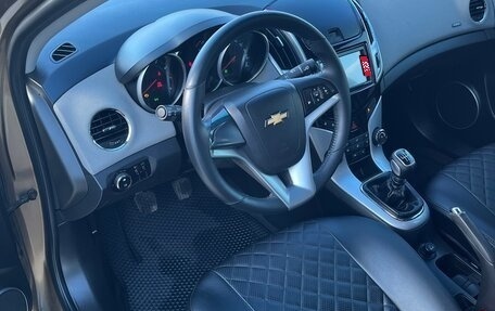 Chevrolet Cruze II, 2013 год, 850 000 рублей, 10 фотография