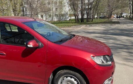 Renault Logan II, 2014 год, 560 000 рублей, 6 фотография