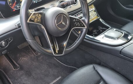 Mercedes-Benz E-Класс, 2022 год, 3 250 000 рублей, 11 фотография