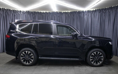 Toyota Land Cruiser, 2022 год, 9 200 000 рублей, 4 фотография