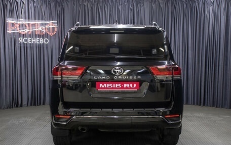 Toyota Land Cruiser, 2022 год, 9 200 000 рублей, 6 фотография