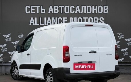 Peugeot Partner II рестайлинг 2, 2011 год, 595 000 рублей, 5 фотография