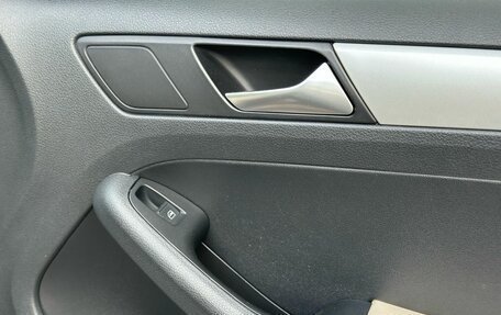 Volkswagen Jetta VI, 2012 год, 1 049 000 рублей, 24 фотография