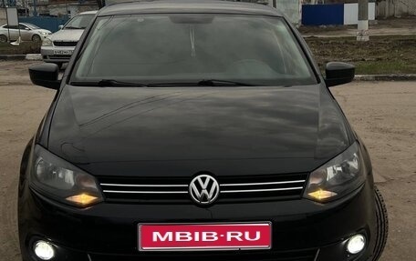 Volkswagen Polo VI (EU Market), 2013 год, 700 000 рублей, 1 фотография