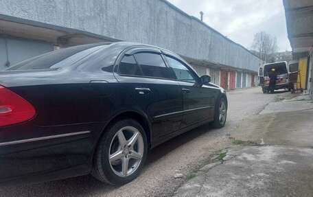 Mercedes-Benz E-Класс, 2005 год, 870 000 рублей, 4 фотография