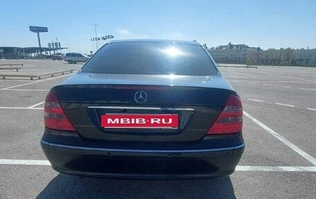 Mercedes-Benz E-Класс, 2005 год, 870 000 рублей, 5 фотография
