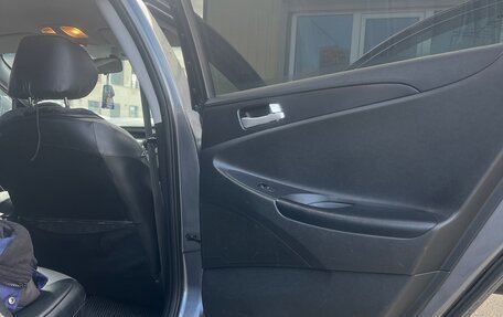 Hyundai Sonata VI, 2010 год, 800 000 рублей, 10 фотография