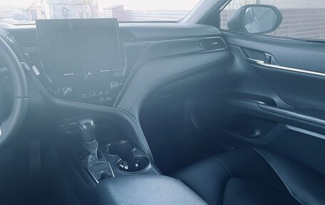 Toyota Camry, 2021 год, 2 850 000 рублей, 2 фотография