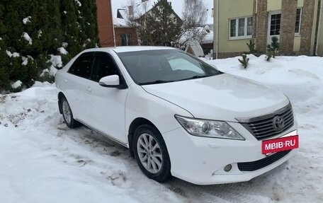 Toyota Camry, 2012 год, 1 580 000 рублей, 2 фотография