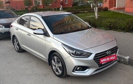 Hyundai Solaris II рестайлинг, 2017 год, 1 250 000 рублей, 3 фотография