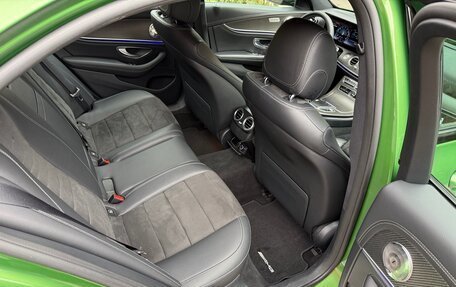 Mercedes-Benz E-Класс, 2019 год, 3 650 000 рублей, 10 фотография