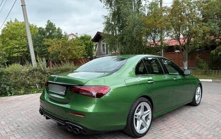 Mercedes-Benz E-Класс, 2019 год, 3 650 000 рублей, 4 фотография