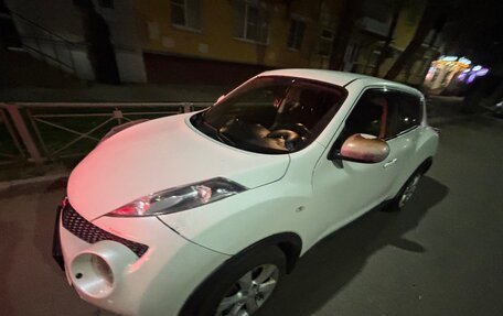 Nissan Juke II, 2011 год, 800 000 рублей, 3 фотография