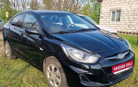 Hyundai Solaris II рестайлинг, 2013 год, 700 000 рублей, 3 фотография