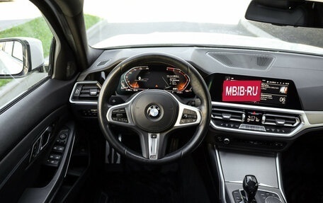 BMW 3 серия, 2019 год, 3 999 000 рублей, 11 фотография