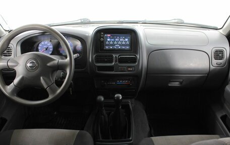 Nissan NP300, 2008 год, 1 000 000 рублей, 14 фотография
