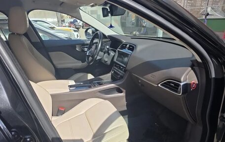 Jaguar F-Pace, 2018 год, 2 990 000 рублей, 3 фотография