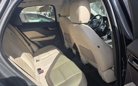 Jaguar F-Pace, 2018 год, 2 990 000 рублей, 5 фотография