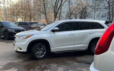 Toyota Highlander III, 2015 год, 2 890 000 рублей, 4 фотография