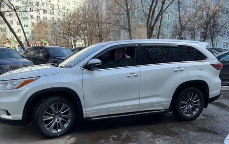 Toyota Highlander III, 2015 год, 2 890 000 рублей, 3 фотография