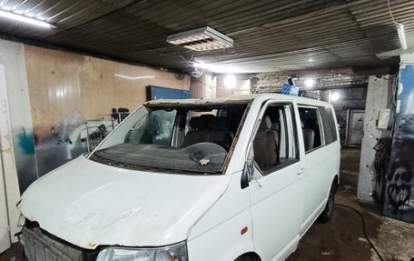 Volkswagen Transporter T5 рестайлинг, 2004 год, 300 000 рублей, 8 фотография