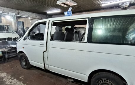 Volkswagen Transporter T5 рестайлинг, 2004 год, 300 000 рублей, 9 фотография