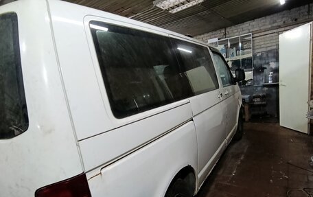 Volkswagen Transporter T5 рестайлинг, 2004 год, 300 000 рублей, 10 фотография