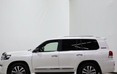 Toyota Land Cruiser 200, 2017 год, 7 950 000 рублей, 8 фотография