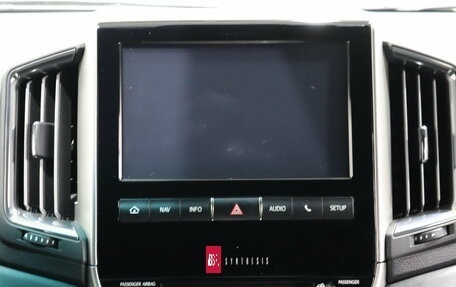 Toyota Land Cruiser 200, 2017 год, 7 950 000 рублей, 16 фотография