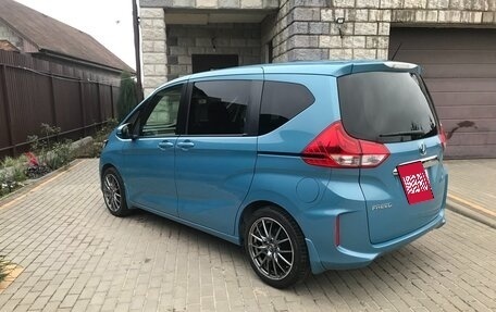 Honda Freed II, 2017 год, 1 450 000 рублей, 4 фотография