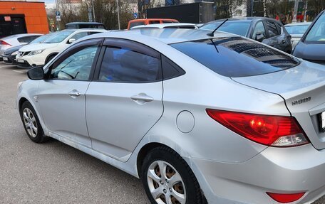 Hyundai Solaris II рестайлинг, 2011 год, 405 000 рублей, 7 фотография