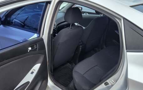 Hyundai Solaris II рестайлинг, 2011 год, 405 000 рублей, 6 фотография