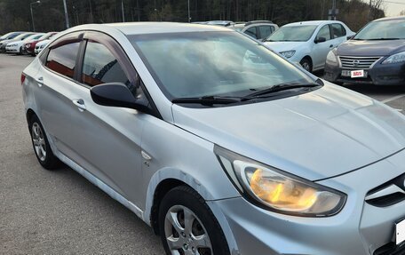 Hyundai Solaris II рестайлинг, 2011 год, 405 000 рублей, 2 фотография